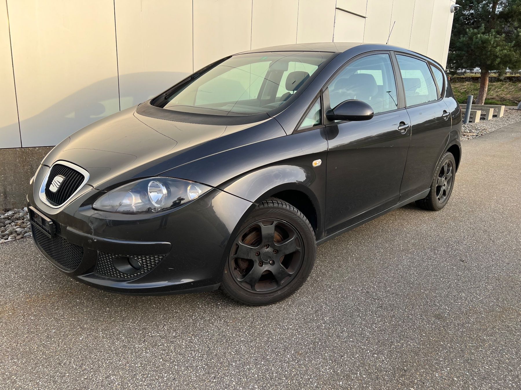 Seat Automobili: Seat Altea 1,6l – Difettoso da Safenwil venduto da vw-teile