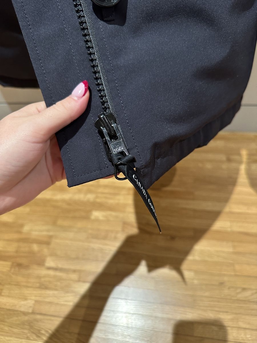 Canada Goose Giacche: Canada Goose – Usato da Ebikon venduto da amaxandx 2