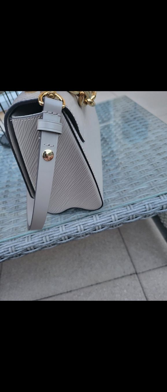 Louis Vuitton Altro in  Abbigliamento & Accessori: Louis Vuitton Twist en edition limitee – Nuovo (secondo la descrizione) da Aigle venduto da beb_vmq5 2