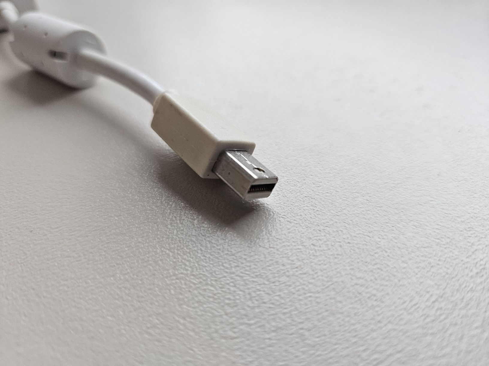 Unità & Adattatore: minidp (mini display port) - hdmi adapter – Usato da Biberist venduto da Volo28 2