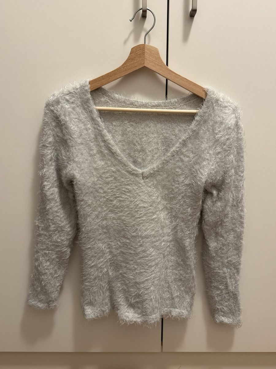 Pullover & Sweatshirts: Flauschiger Winterpullover, Grau, Gr. XS – Gebraucht aus Bern von lea_7xrl
