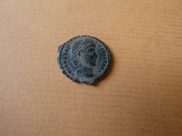 uralte Bronzemünze  16 mm     1.85 g