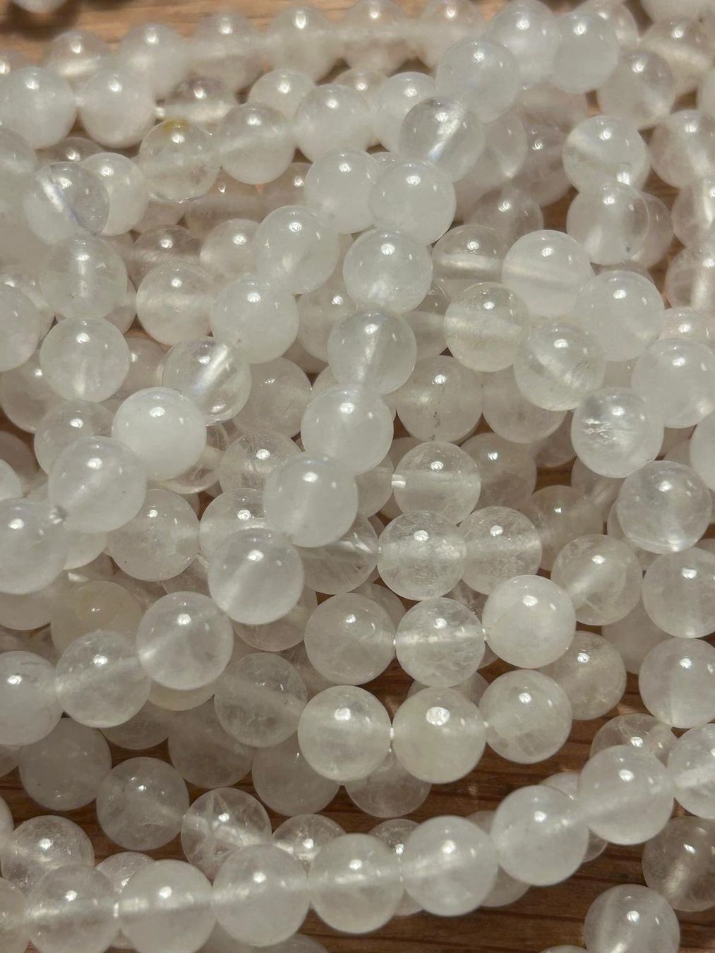 Minerali & Pietre curative: Strang echte white crystal Kugeln 6 mm – Nuovo e nell'imballaggio originale da Niederrohrdorf venduto da Ytobi