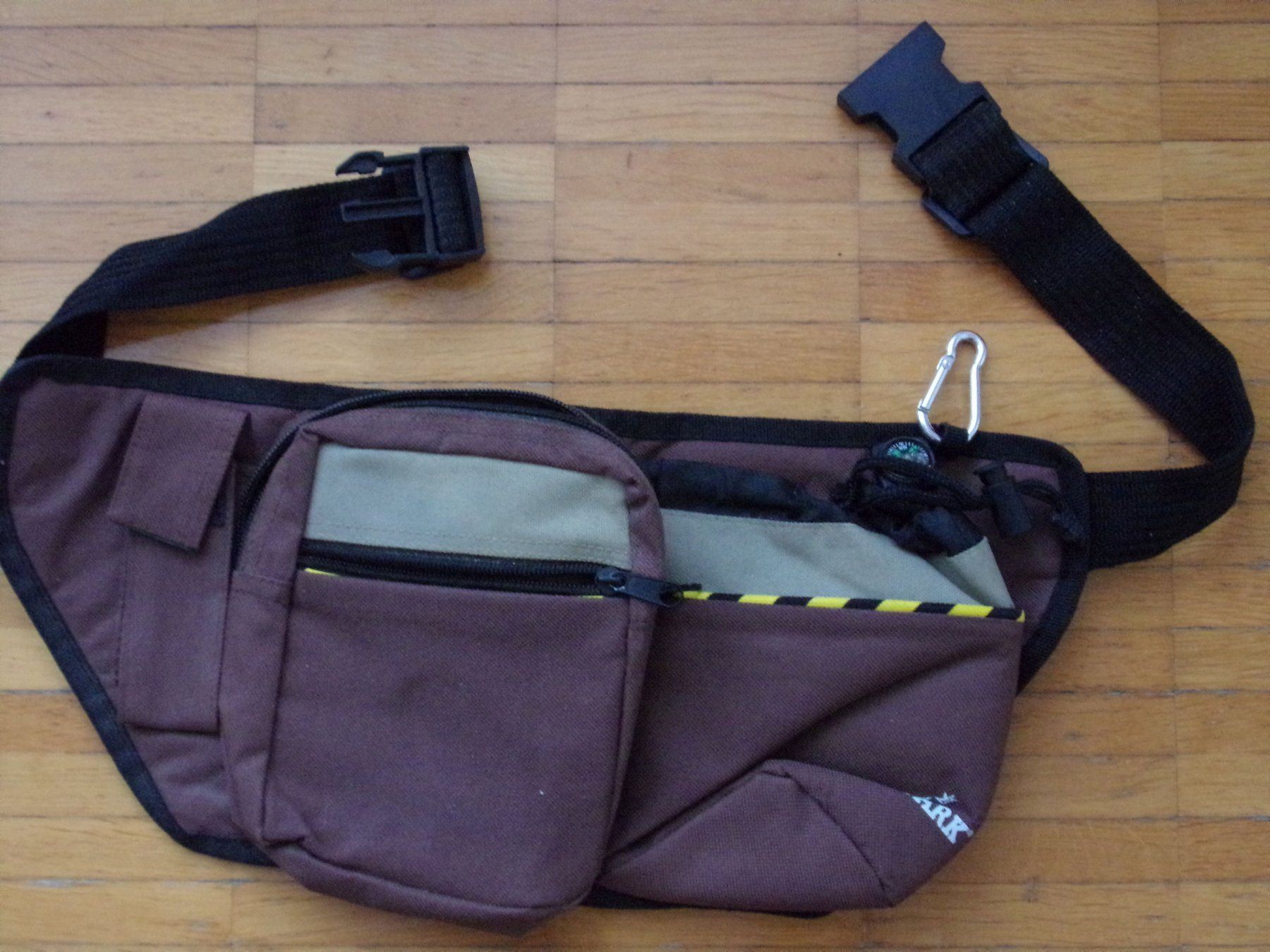 Borse & Zaini: Kinder Bauchtasche – Usato da Winterthur venduto da Jessi_di 1