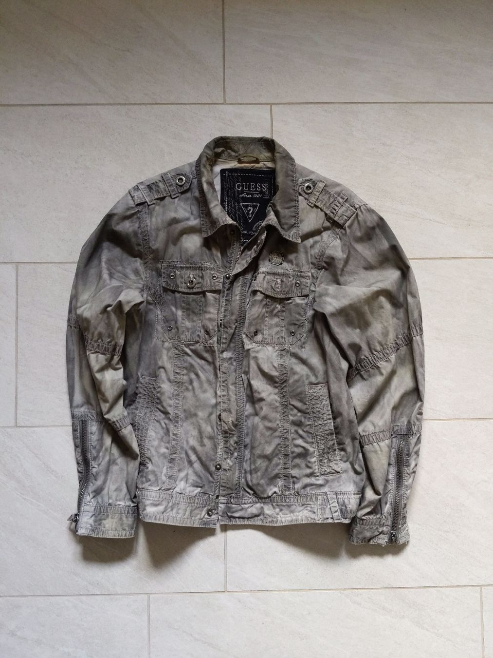 Guess Giacche: Guess Jacke, Grösse S – Usato da Neuheim venduto da discovery27