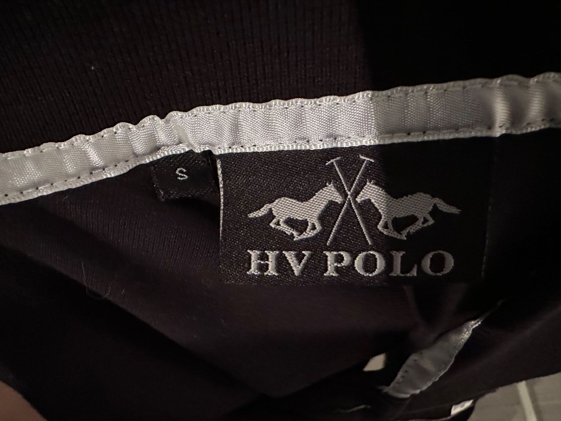 HV Polo Magliette Polo: HV Polo Shirt – Usato da Liestal venduto da Cliestal 2