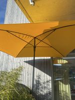 Sonnenschirm gelb rechteckig