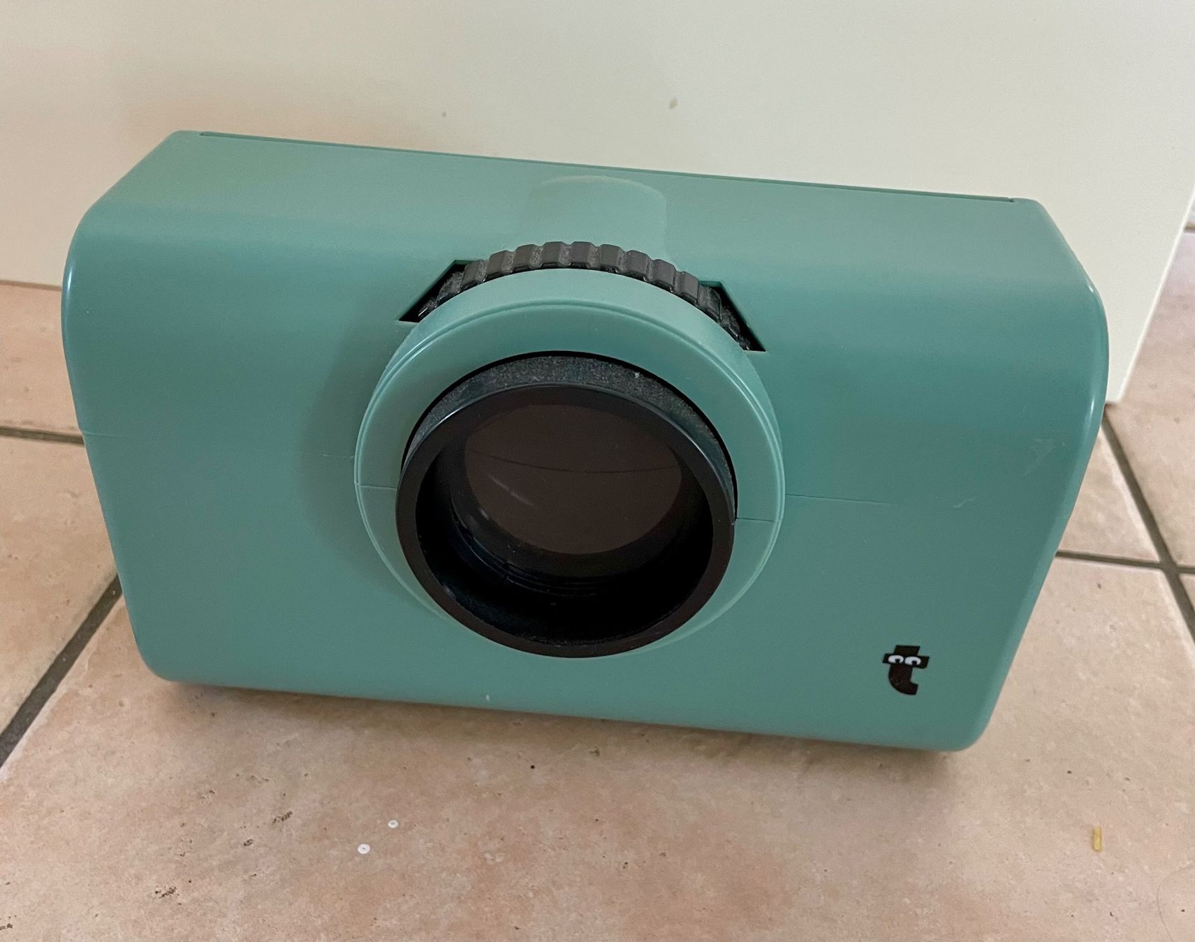 Vidéoprojecteurs: Vendo proiettore per smartphone – D'occasion à Brione s. Minusio par Je_Jey 6