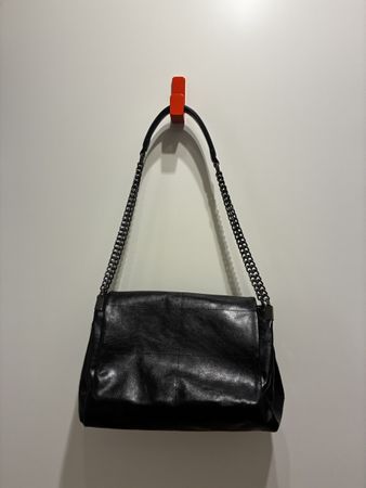 Zara Handtasche schwarz Leder Kettenriemen - wie neu