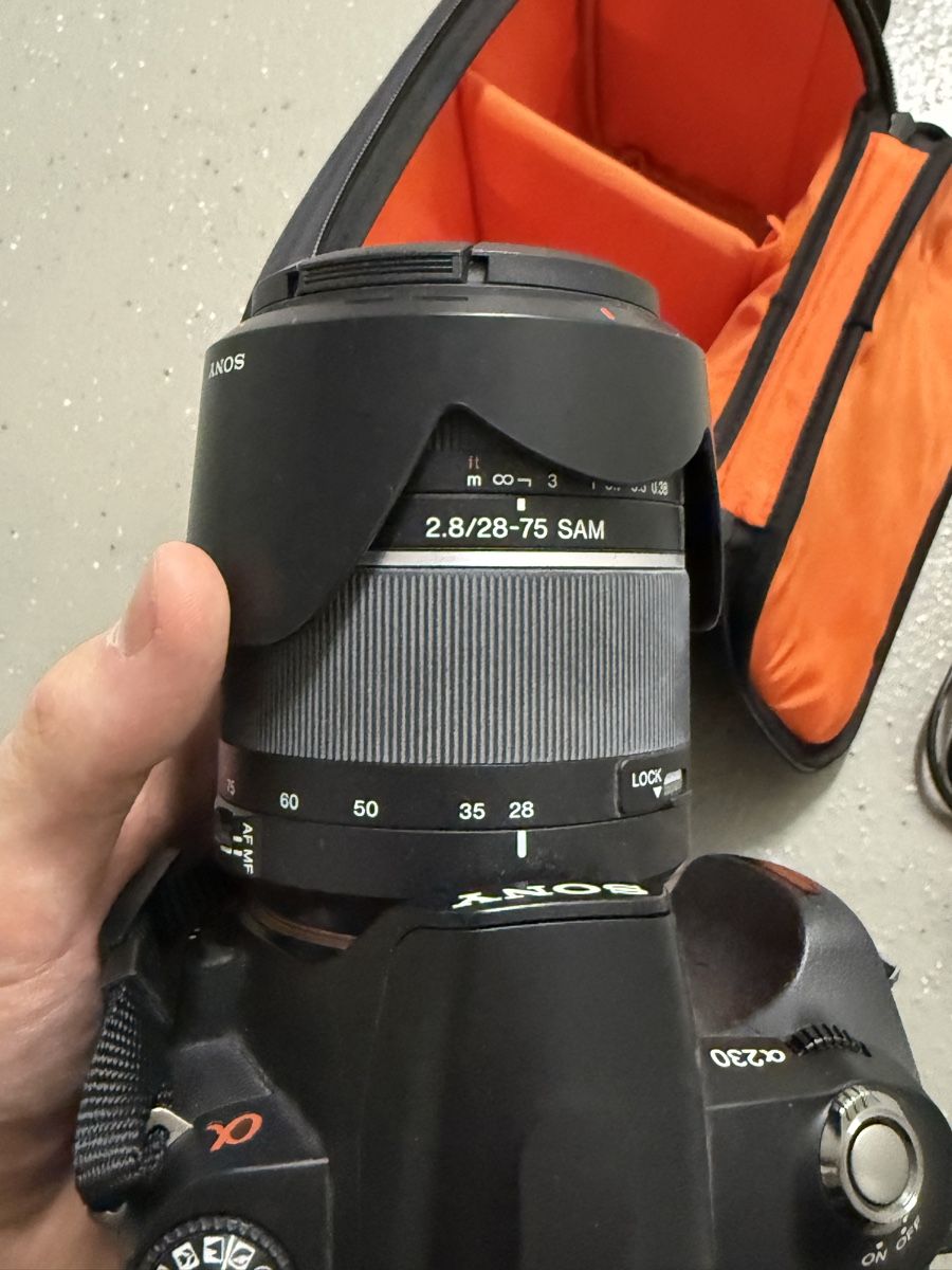 Sony Fotocamera: Sony Alpha A200 – komplettes Set mit 3 Objektiven & Blitz – Usato da Frauenfeld venduto da Pyro_Iced 2