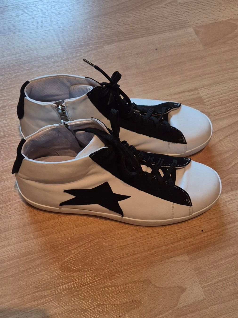 Herrenschuhe: Sneaker Stars Unisex Leder – Neu (gemäss Beschreibung) aus St. Gallen von Demos86 3