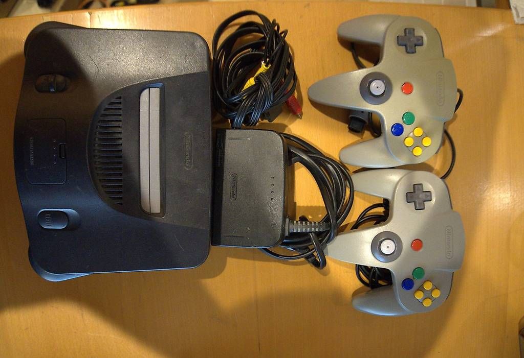 Console: Nintendo 64 Konsole inkl. 2 Controller – Usato da Dulliken venduto da United_17 2
