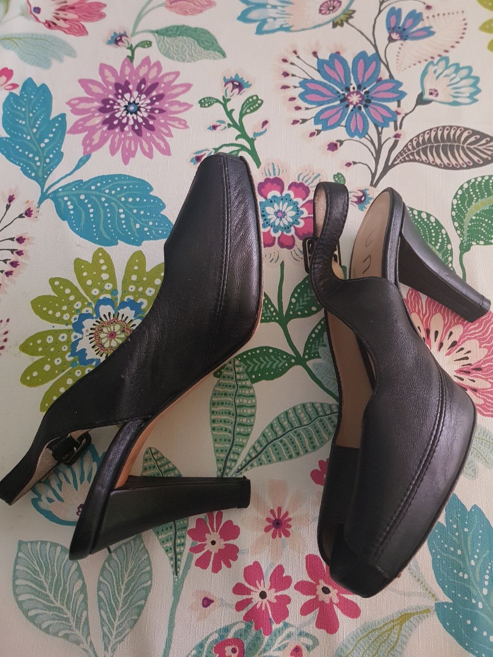 Unisa Damenschuhe: Escarpins Unisa – Gebraucht aus Lausanne von durranis 3