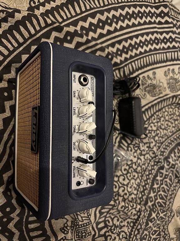 Esp Strumenti musicali: ESP E-Gitarre mit Laney mini-Amp – Usato da Bern venduto da fie_gnd9 2