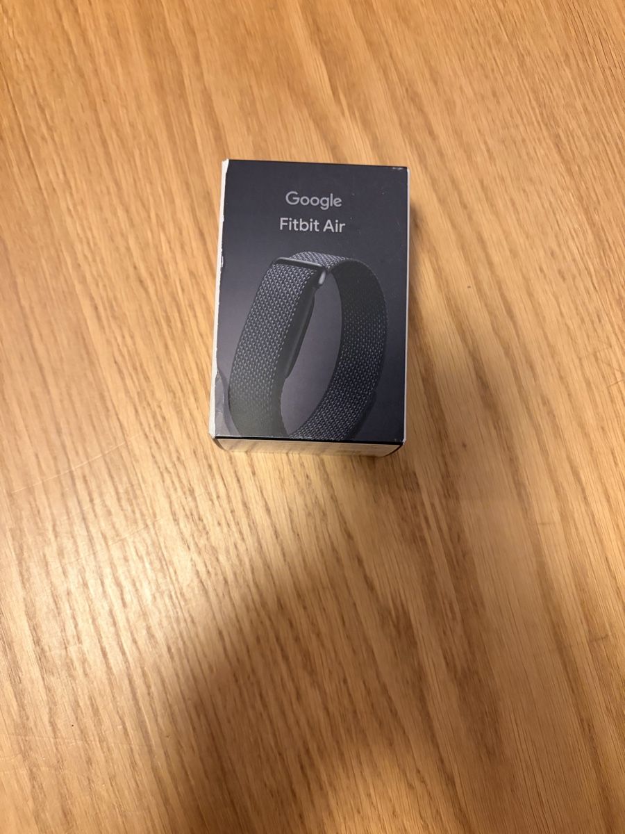 Armbänder & -reifen: Google Fitbit Air Sportarmband – Neu (gemäss Beschreibung) aus Zürich von jul_dq5c 2