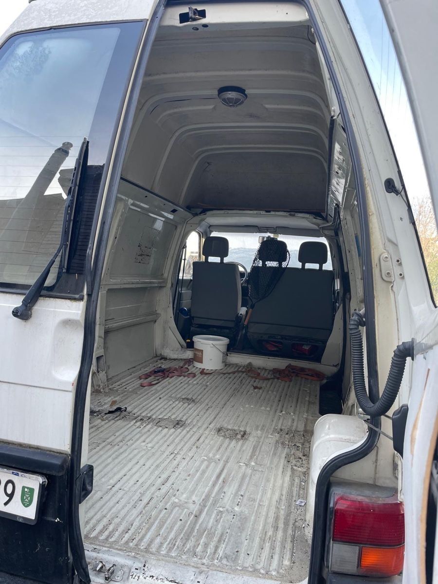 VW Véhicules utilitaires: VW T4 Lieferwagen / Bus – D'occasion à Widnau par gia_9gm5 4
