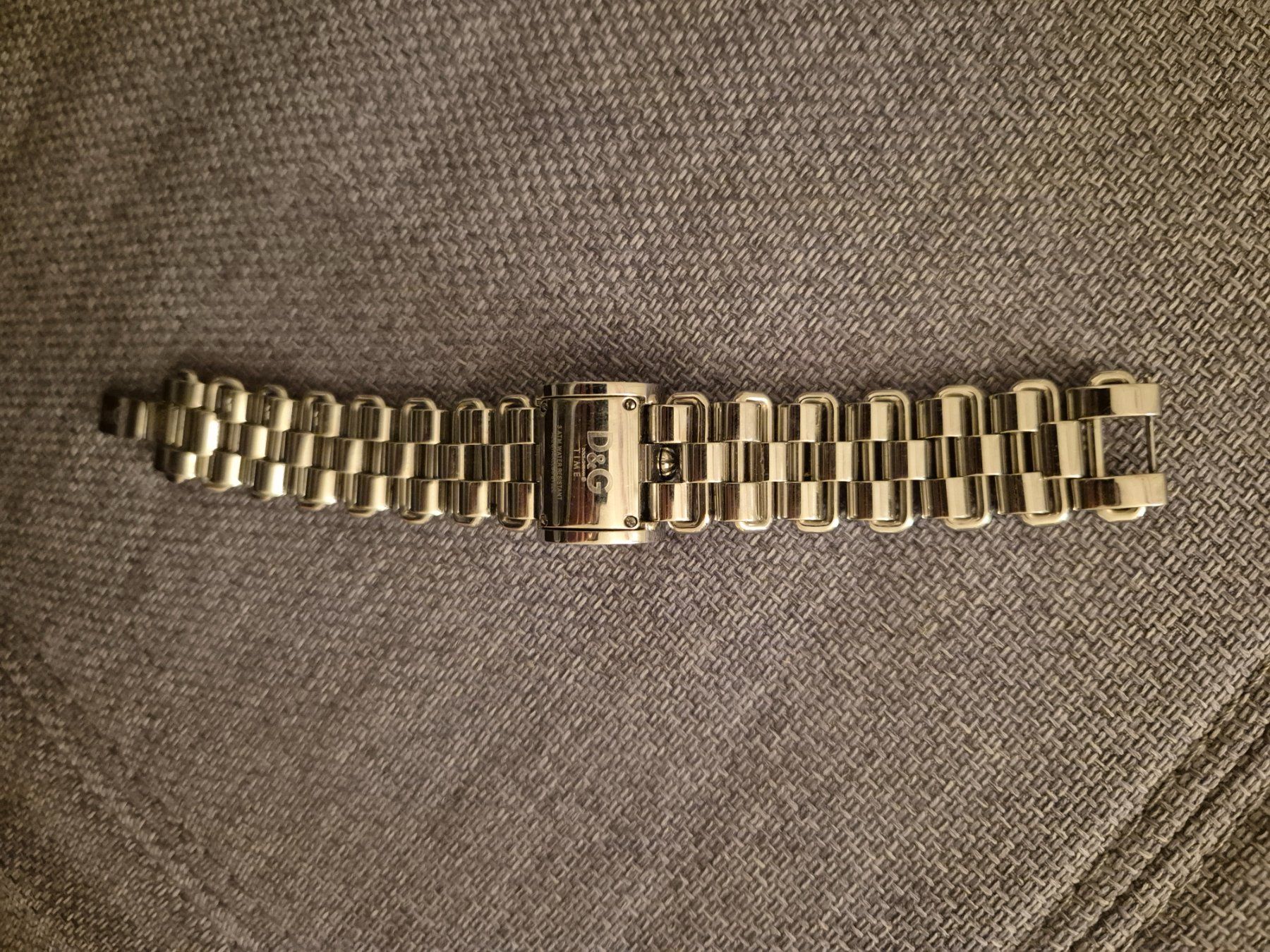 Dolce & Gabbana Orologi: D&G Damenuhr super stylisches Model  mit Strass – Nuovo (secondo la descrizione) da Zürich venduto da yam_5dw6 4