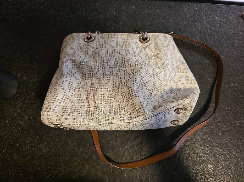 Michael Kors Sacs femmes: Michael Kors Tasche – D'occasion à Kirchberg BE par Grischi96 2