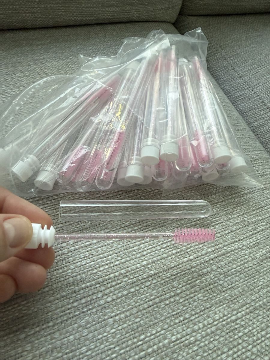 Make-up: 25 pieces eyebrow / eyelash brushes (brand new!) – Nuovo e nell'imballaggio originale da Genève venduto da fat_5zzp 1