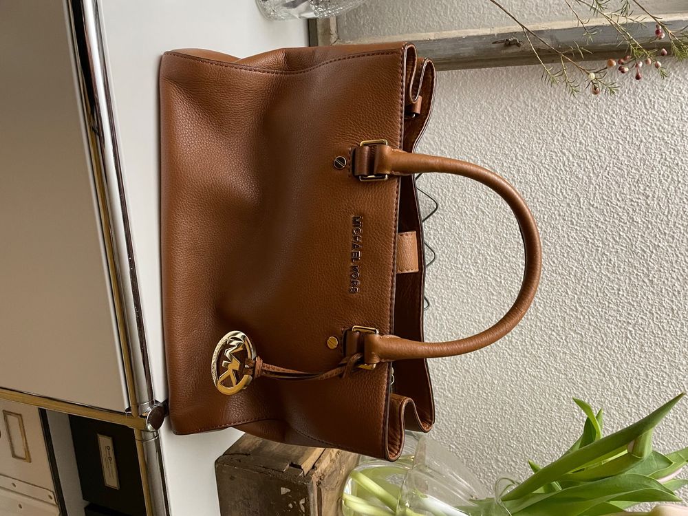 michael-kors-tasche-braun-kaufen-auf-ricardo