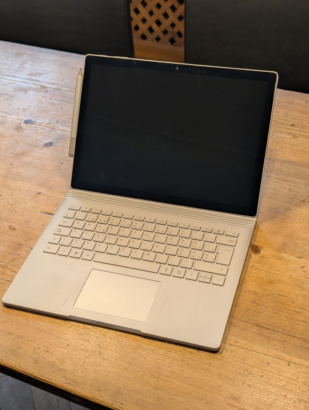 Microsoft Notebooks: Surface Book 2 – Gebraucht aus Solothurn von Altastrade27