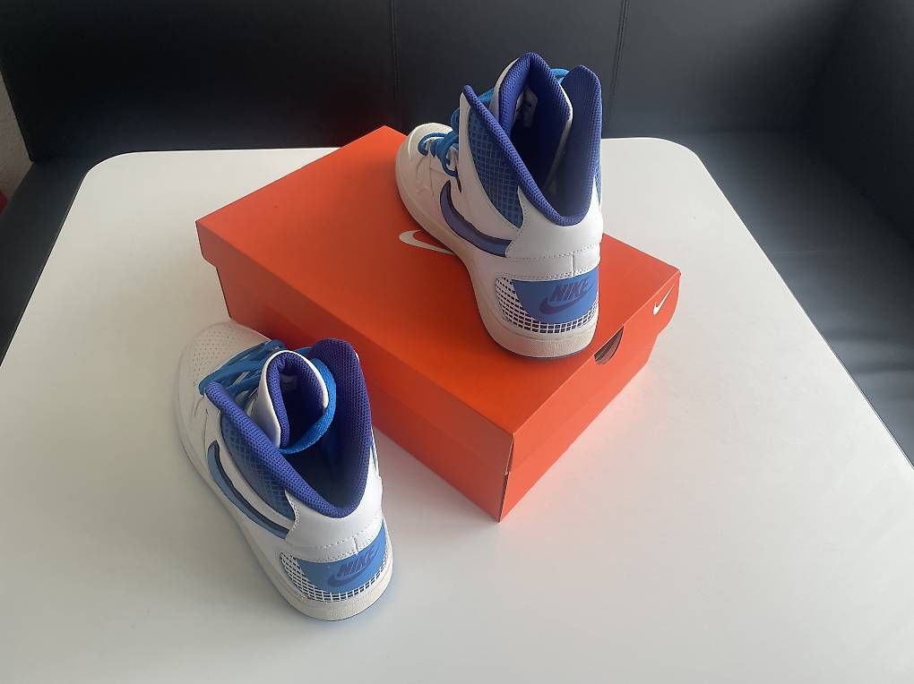 Nike Herrenschuhe: Nike Sneaker Neu – Neu und originalverpackt aus Emmen von Optik2008 2