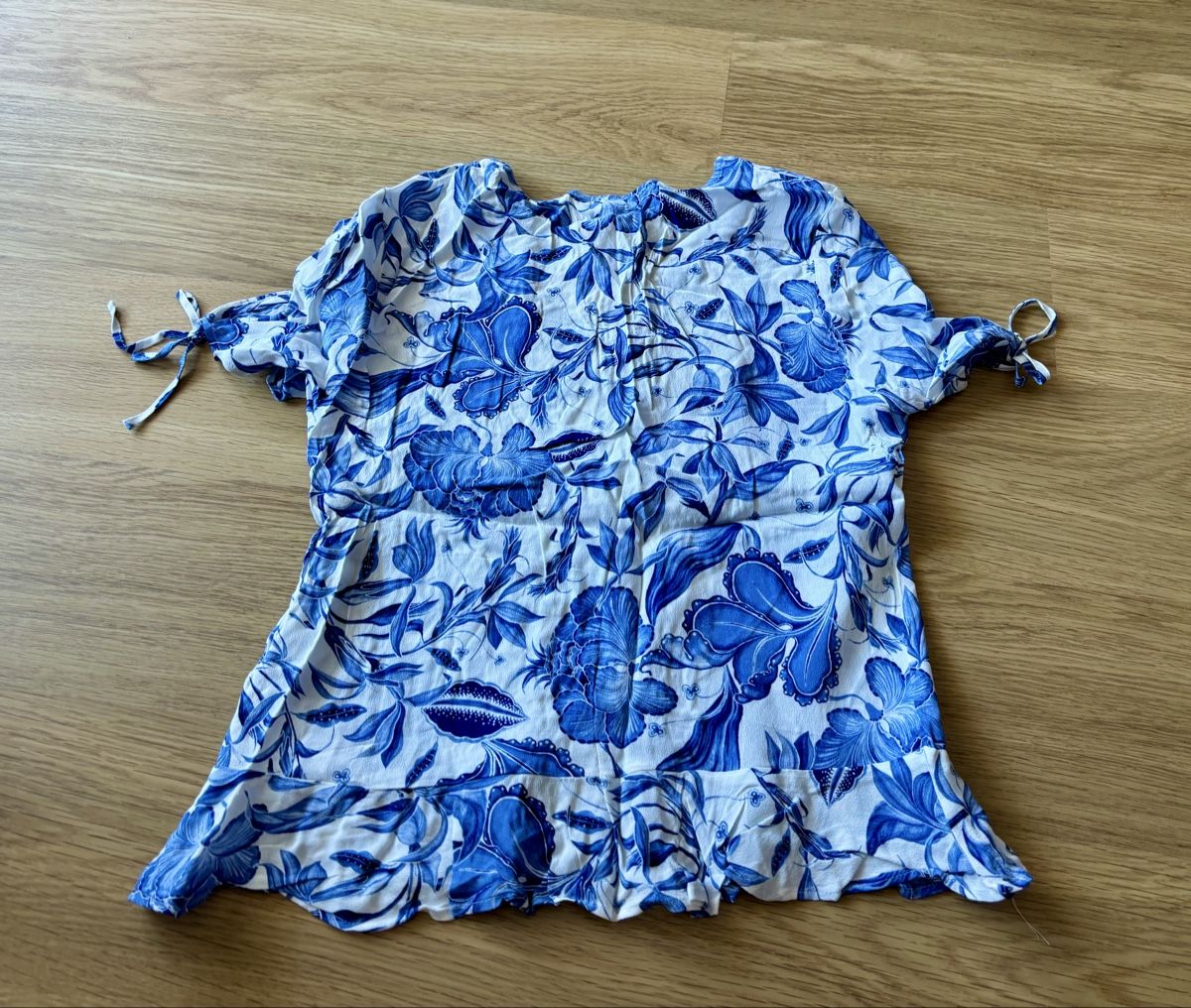 H&M Camicette:  H&M Bluse mit Blumenmuster Neu! – Nuovo (secondo la descrizione) da Baden venduto da Tiffany6878 1