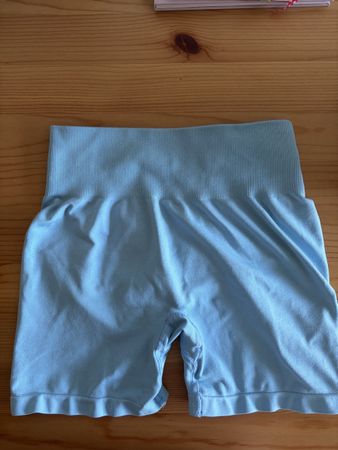Sportshorts Marke TEVEO Grösse S hellblau