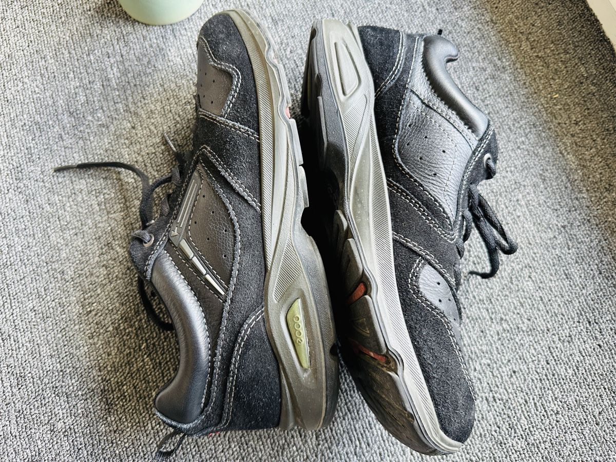 Ecco Scarpe da uomo: Ecco LIGHT homme taille 40 noir – Usato da Bulle venduto da Zaman66 4