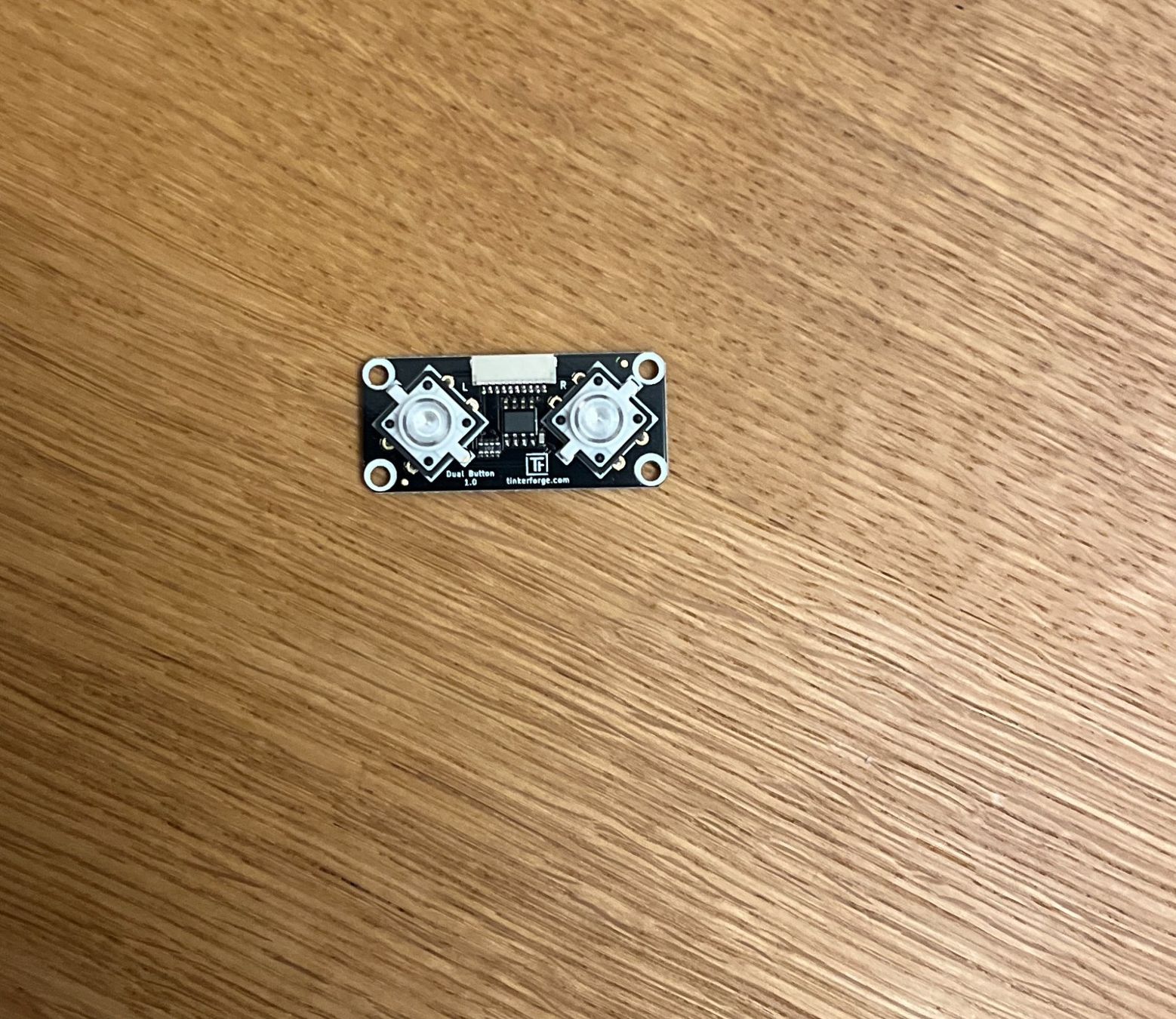 Componenti elettronici: Tinkerforge Dual Button 1.0 Bricklet – Usato da Vaduz venduto da smueller05