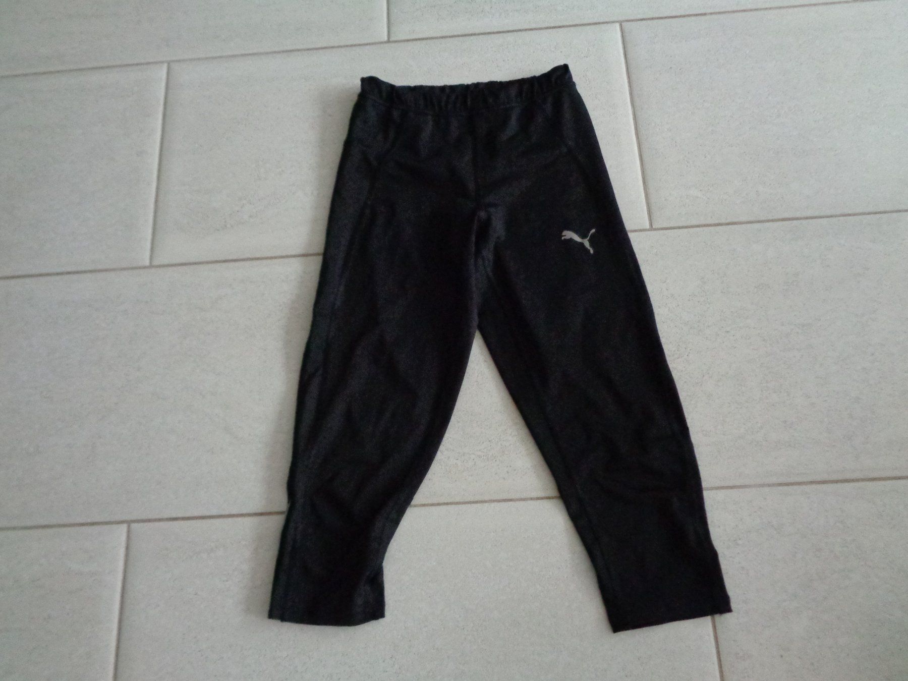 Puma Hosen: PUMA SPORT HOSE GR.S – Gebraucht aus Rotkreuz von Samballi
