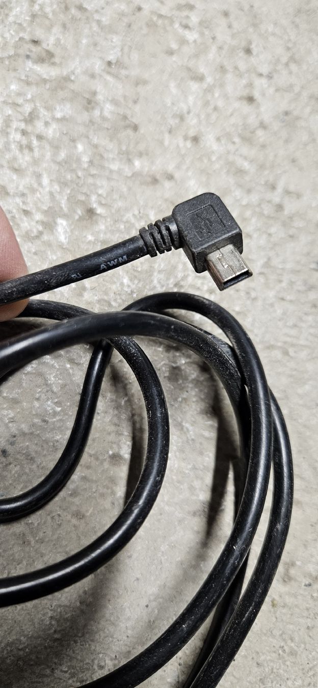Unità & Adattatore: TomTom Zigarettenanzünder Adapter  – Usato da Baar venduto da Vel...Baar45 2