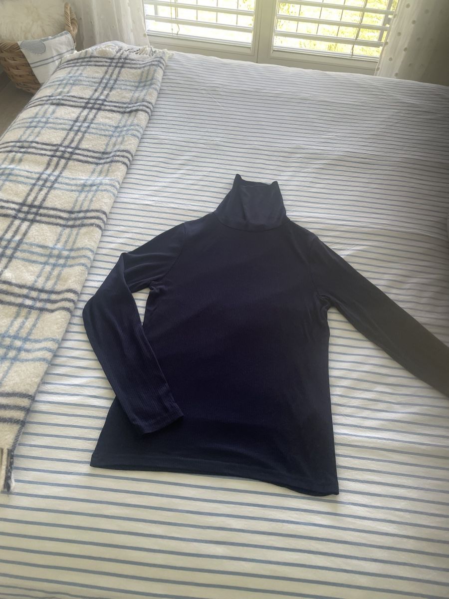Maglioni & Felpe: Esprit Rollkragenpullover dunkelblau Grösse S. Neu – Nuovo (secondo la descrizione) da Dübendorf venduto da jlu_r7hz 2
