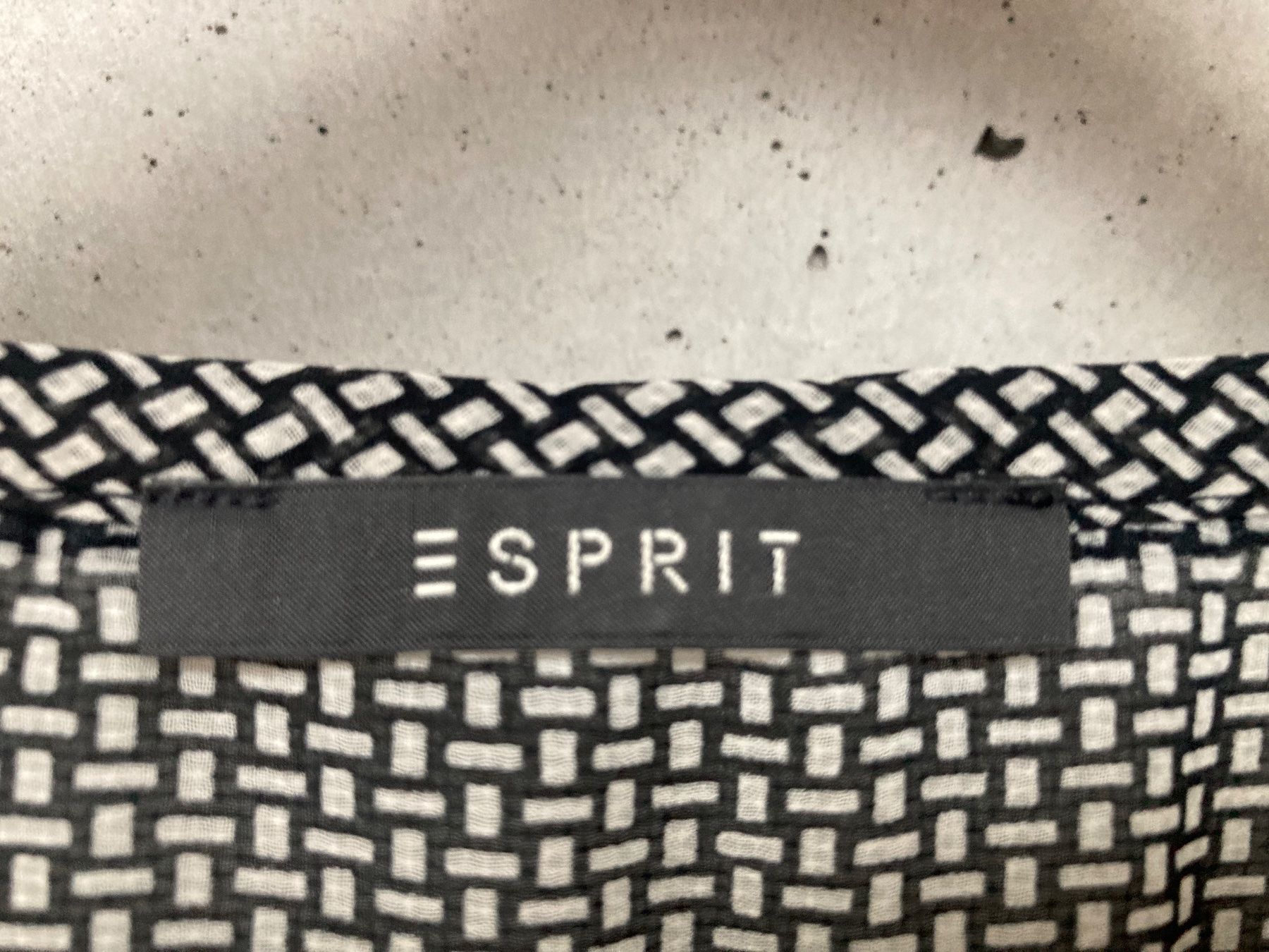 Esprit Camicette: Klassische Bluse von Esprit – Usato da Leuk-Stadt venduto da nadlerhu 1