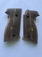 Nussbaum Griffschalen für die Sig P220 