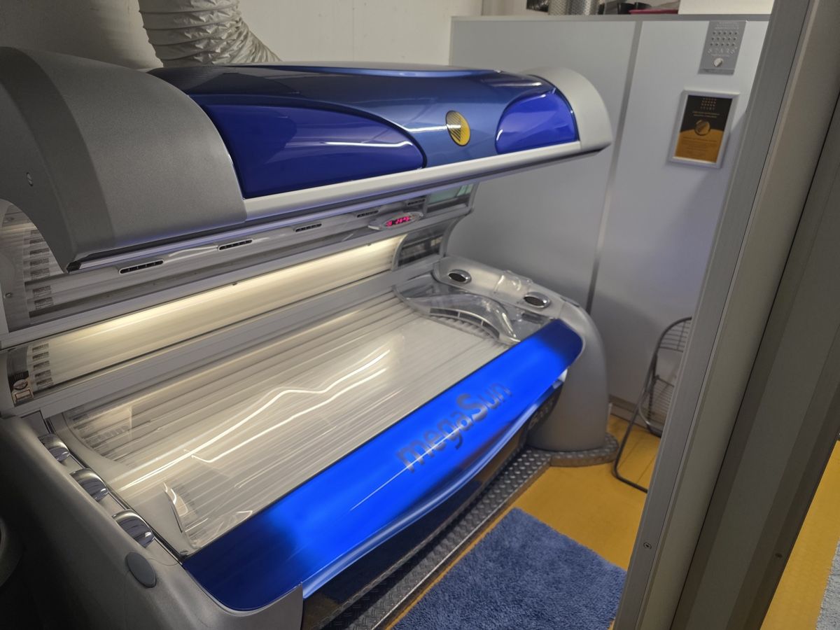 Solarium: Solarium/Collarium – Usato da Döttingen venduto da AFGS 2