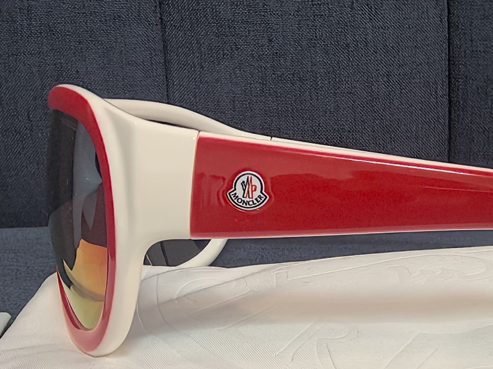 Moncler Occhiali & Lenti: Moncler Sonnenbrille – Nuovo e nell'imballaggio originale da Bad Ragaz venduto da AKahlon 2