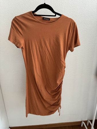 Robe courte Even&Odd orange froncée bon état