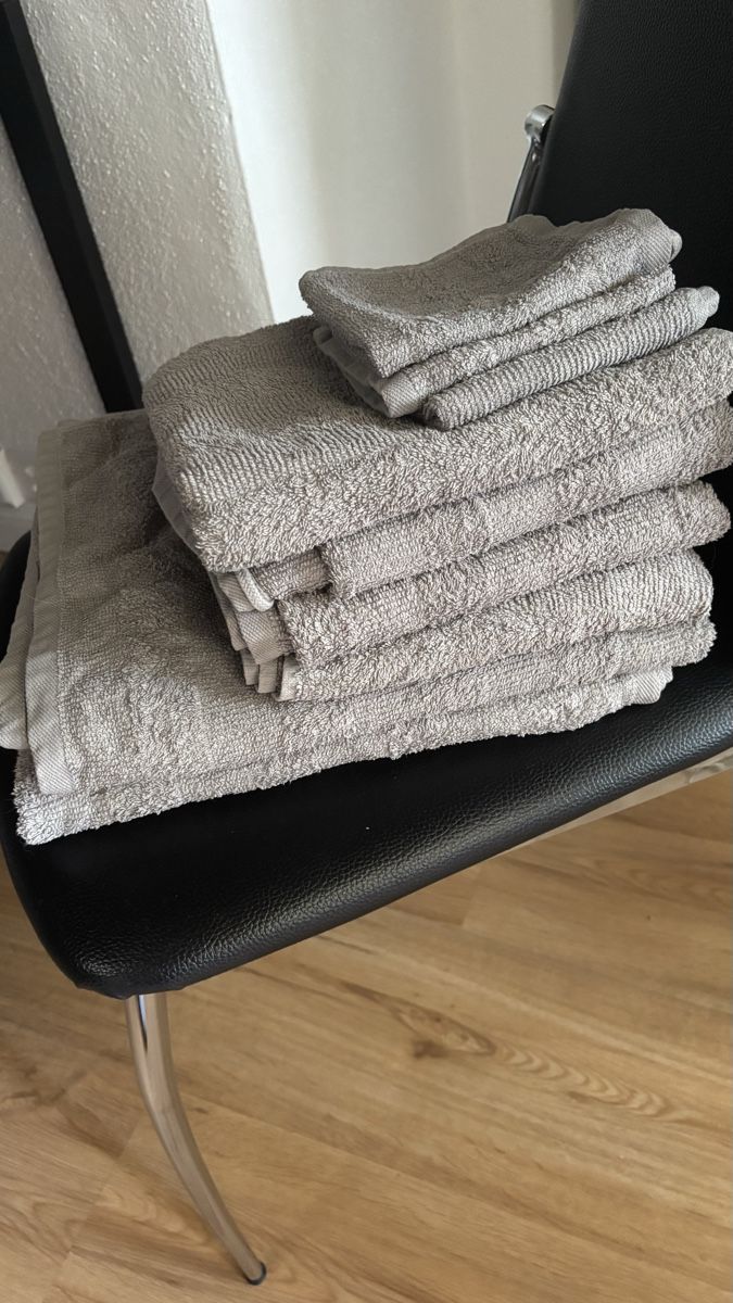 Teli da bagno: Frotteetuch-Set beige/taupe – Usato da Roggwil BE venduto da R.. 1