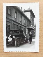 Altes orig. Foto La Chaux-de-Fonds Tonhalle mit Auto um 1930