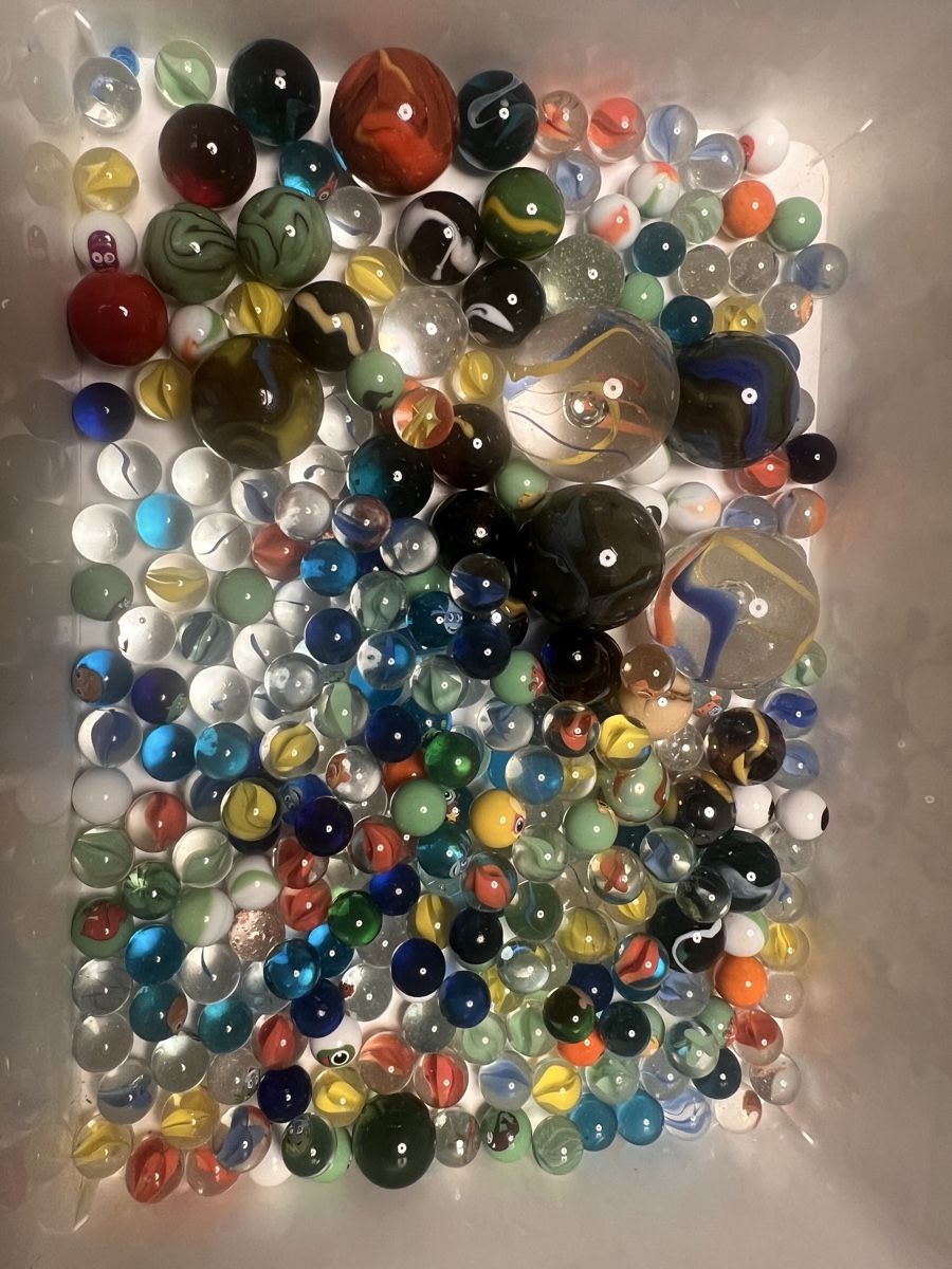 Billes: Belle collection de billes de plus de 200 pièces  – D'occasion à Cologny par aidakr