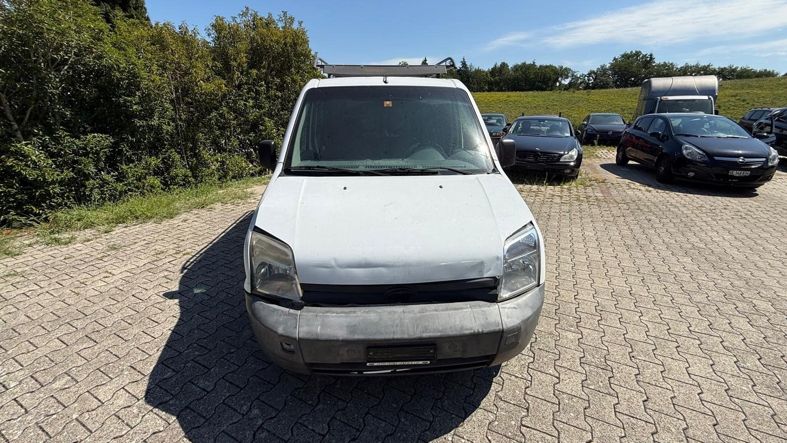 Ford Nutzfahrzeuge: Ford Connect 220s – Gebraucht aus Bernex von Wannabehasbeen01 4