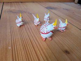 Kleine Hühnerfiguren Deko