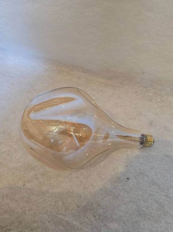 Lampen: Glühbirnen in verschiedenen Grössen – Gebraucht aus Salez von Roland.wo 1