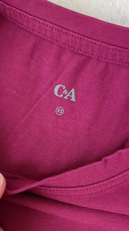 C&A T-shirt: C&A Langarmshirt lila Grösse XS – Usato da Sempach Station venduto da Szizi 3
