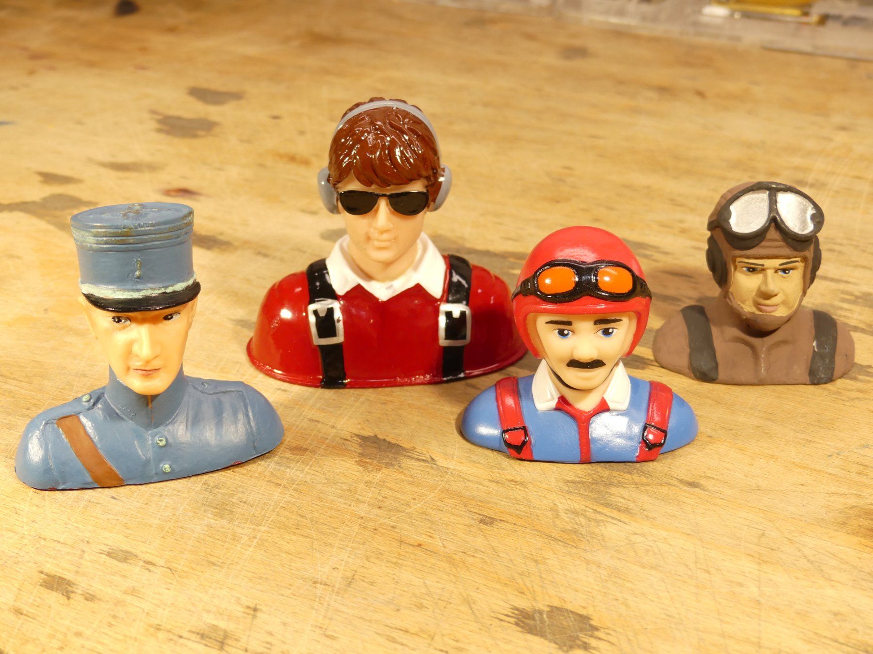 Kits de montage: Diverse Pilotenbüsten ; ca. 1/6 – Neuf (Voir description) à Dürrenäsch par Seafang 1
