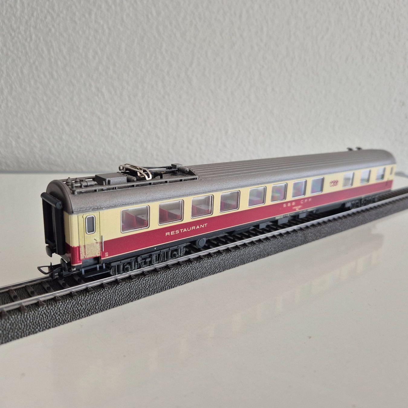Liliput Modellini di ferrovie: Liliput H0 SBB WRm TEE Restaurantwagen – Difettoso da Zug venduto da storsi 1