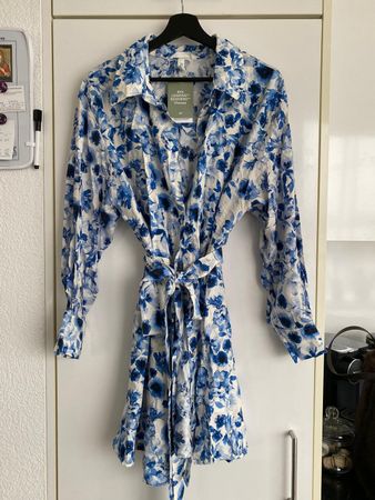 H&M Sommer Kleid, blaues Blumenmuster, Grösse XL, neu!