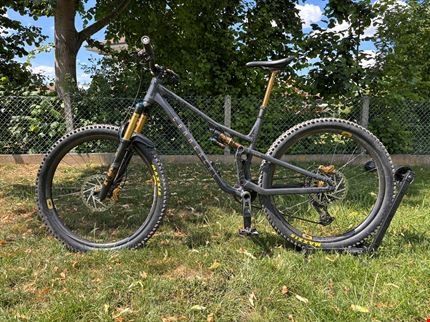 Commencal Biciclette: COMMENCAL T.E.M.P.O. T-TYPE CRACKLED BLACK 2024 – Usato da Wichtrach venduto da SAMeyer00 1