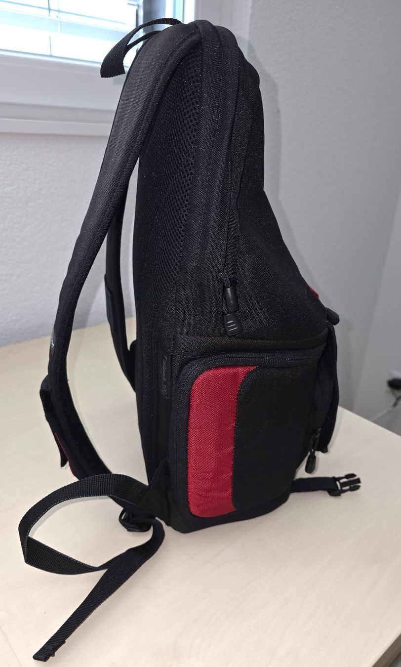 Lowepro Rucksäcke: Lowepro Fastback 100 – Gebraucht aus Wängi von Iripet 1
